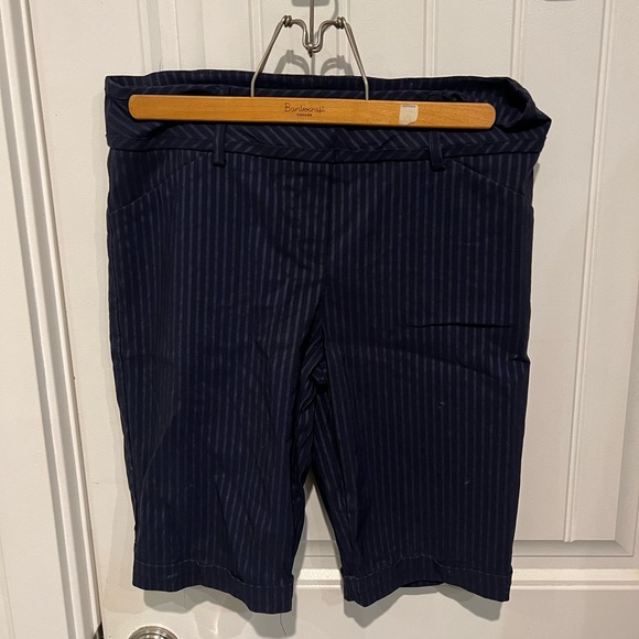 Reitmans dress shorts - Picture 1 of 3